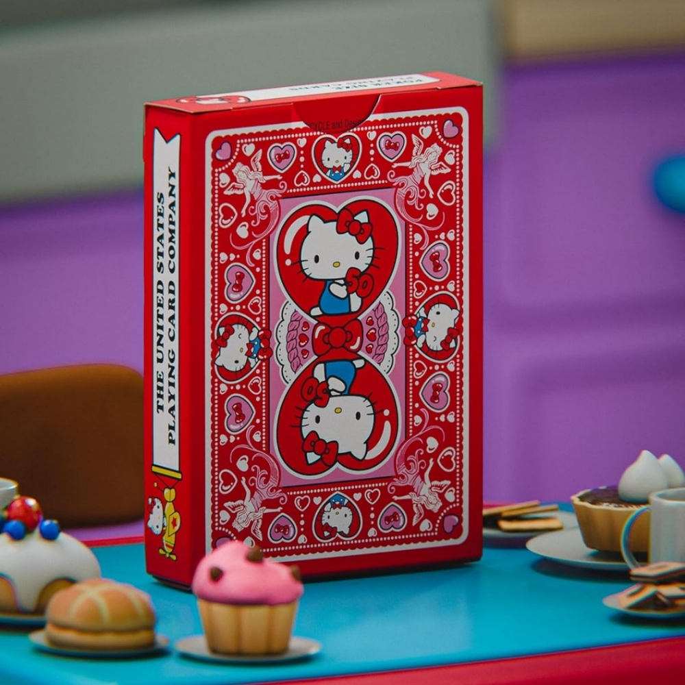 Hello Kitty 50th Anniversary Bicycle Playing Cards - Picture 6 of 11